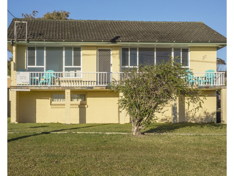 27 Seaside Parade, Dolphin Point NSW 2539