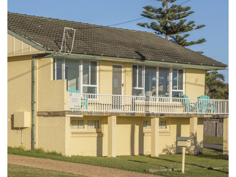 27 Seaside Parade, Dolphin Point NSW 2539