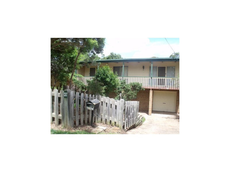 37 Ross Avenue, Narrawallee NSW 2539