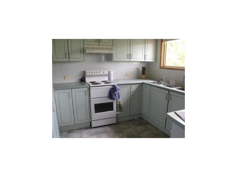 37 Ross Avenue, Narrawallee NSW 2539