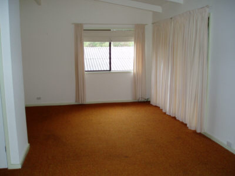 6 Parkview Parade, Mollymook NSW 2539