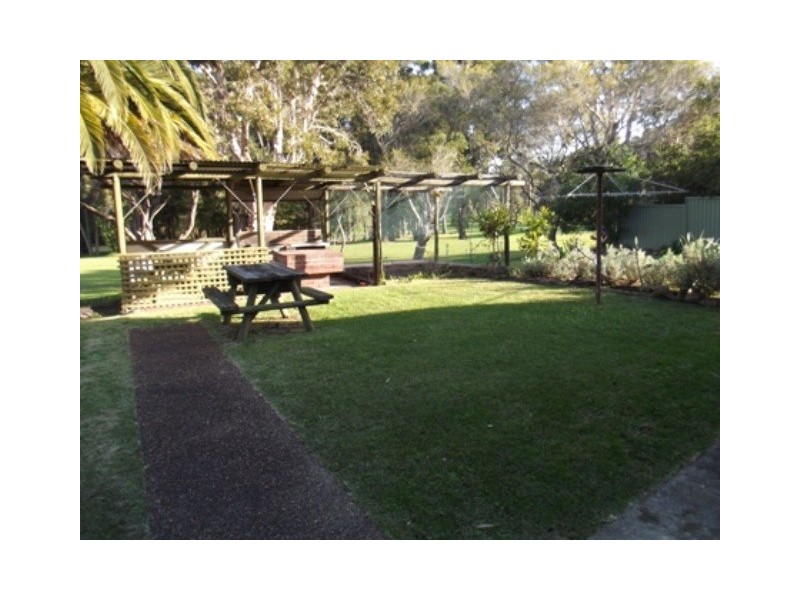 4/79 Clyde Street, Mollymook NSW 2539