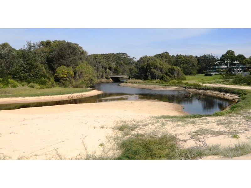 2/1A Fathoms Mitchell Parade, Mollymook NSW 2539