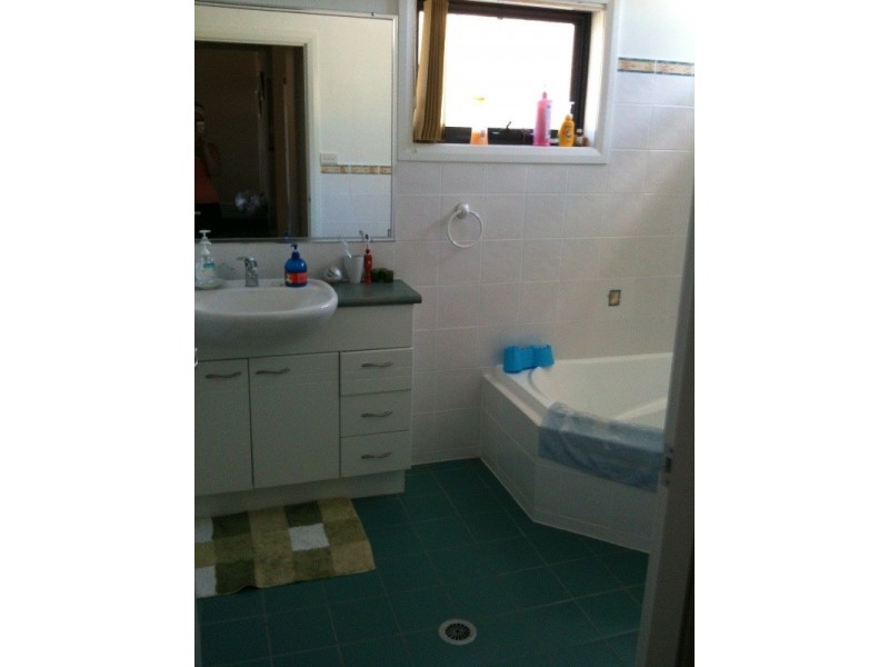 2/25 Sagittarius Way, Narrawallee NSW 2539