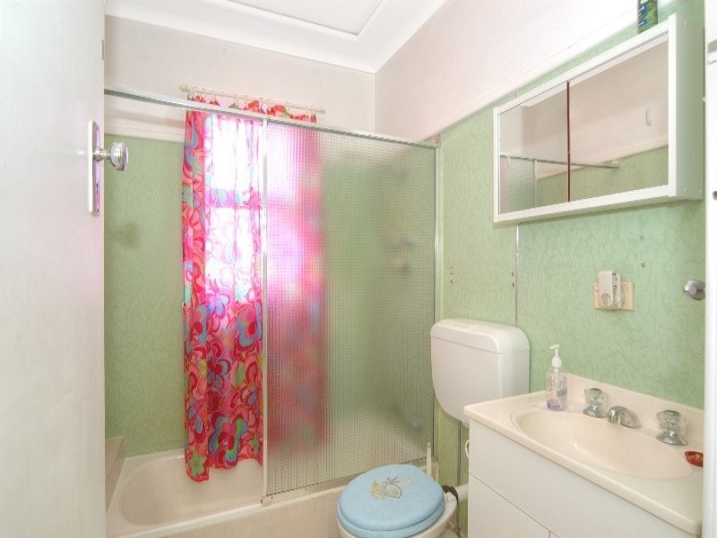 25 Powell Avenue, Ulladulla NSW 2539