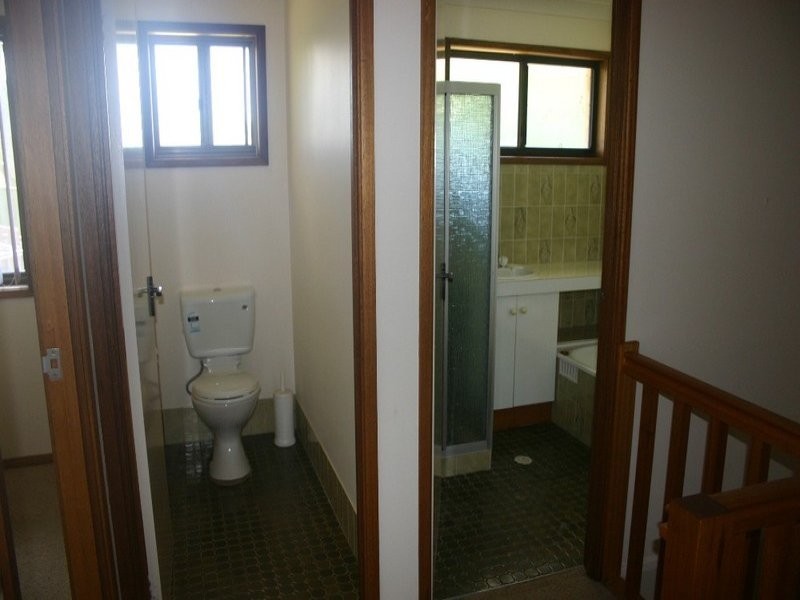 2/12 Niblick Avenue, Mollymook NSW 2539