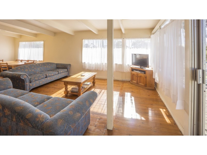 48 Bushland Avenue, Mollymook NSW 2539