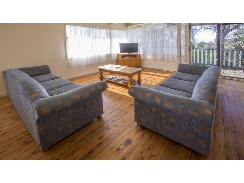 48 Bushland Avenue, Mollymook NSW 2539