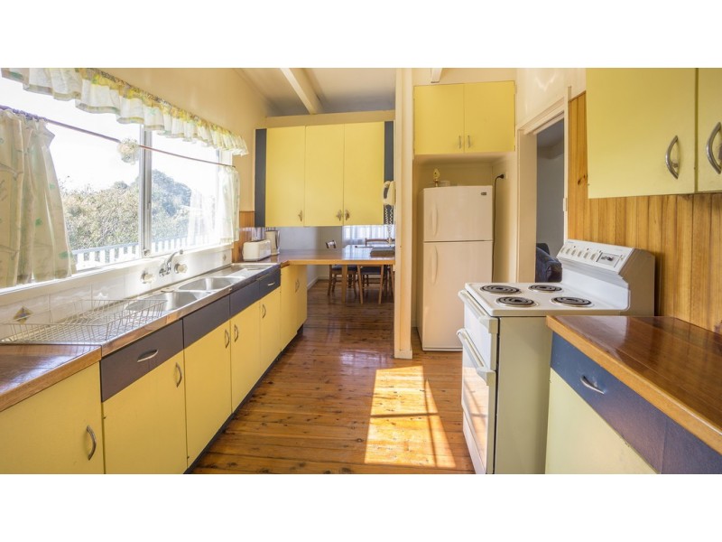 48 Bushland Avenue, Mollymook NSW 2539