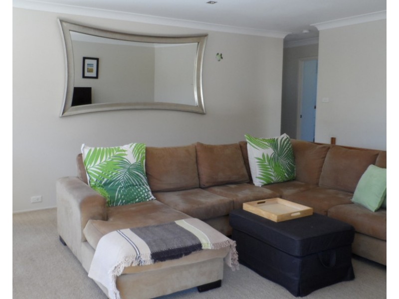 1 Woodglen Close, Mollymook NSW 2539