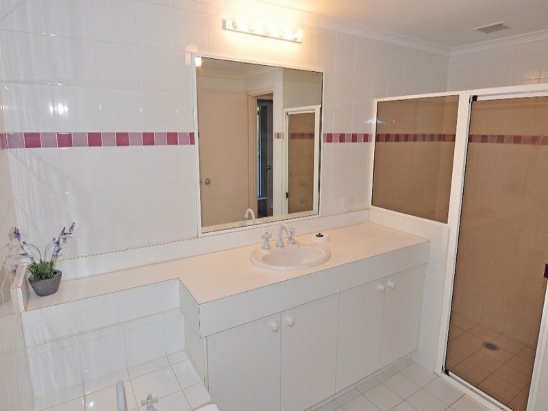 2/1A Mitchell Parade, Mollymook NSW 2539
