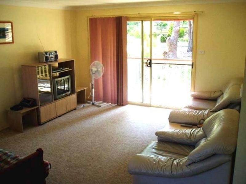 90 Ross Avenue, Narrawallee NSW 2539