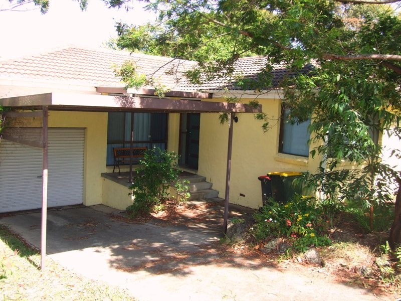 11 Ross Avenue, Narrawallee NSW 2539