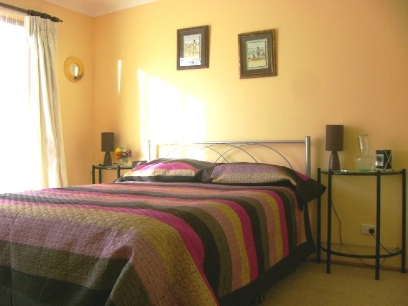 64 Ross Avenue, Narrawallee NSW 2539