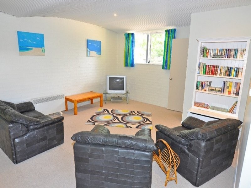 33 Linden Way, Mollymook NSW 2539