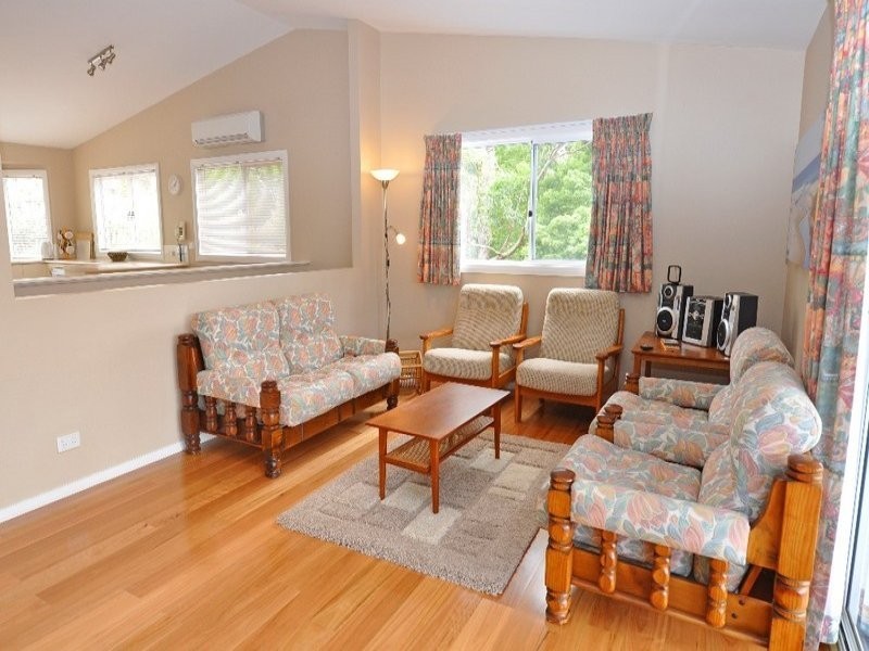 33 Linden Way, Mollymook NSW 2539