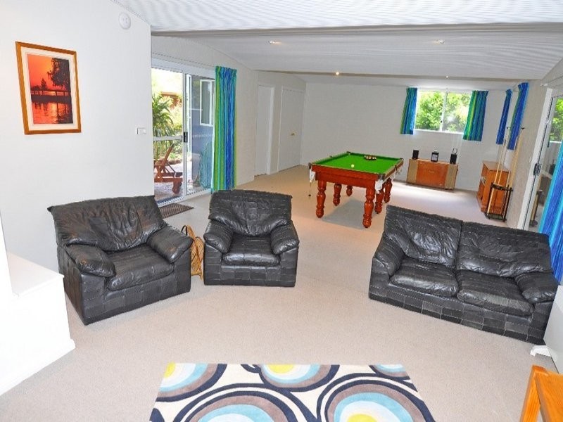 33 Linden Way, Mollymook NSW 2539