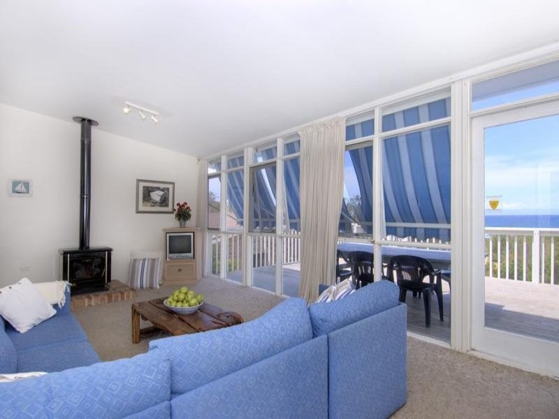 90 Mitchell Parade, Mollymook NSW 2539