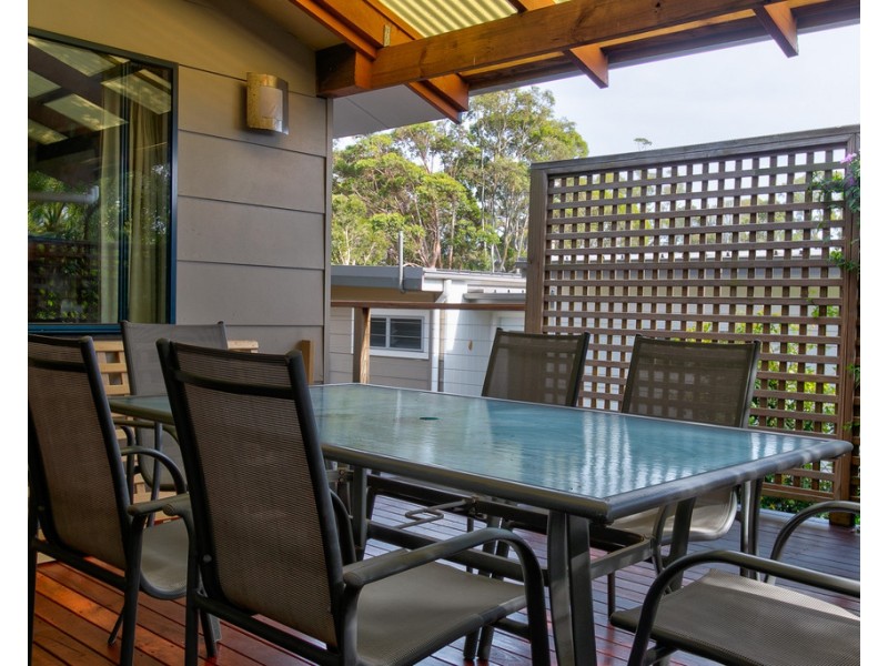 42 Lockhart Avenue, Mollymook NSW 2539