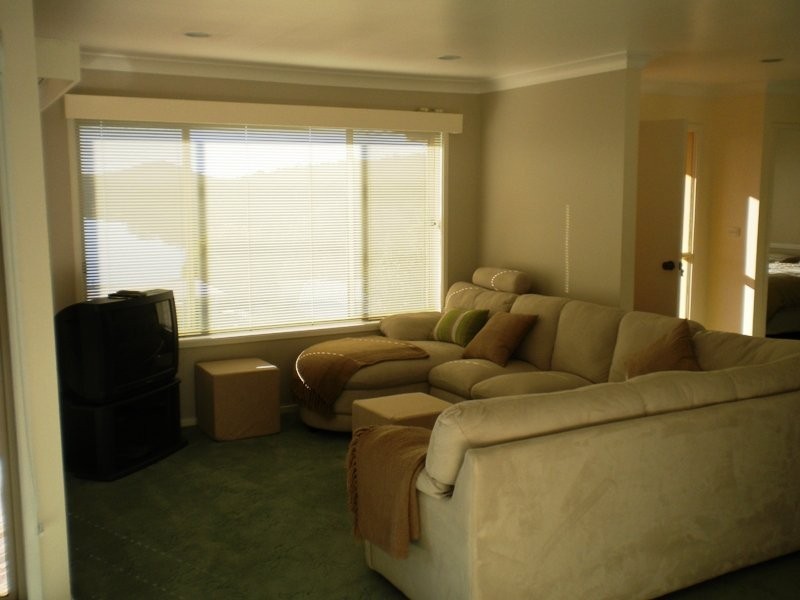 8 Coolibah Avenue, Lake Conjola NSW 2539