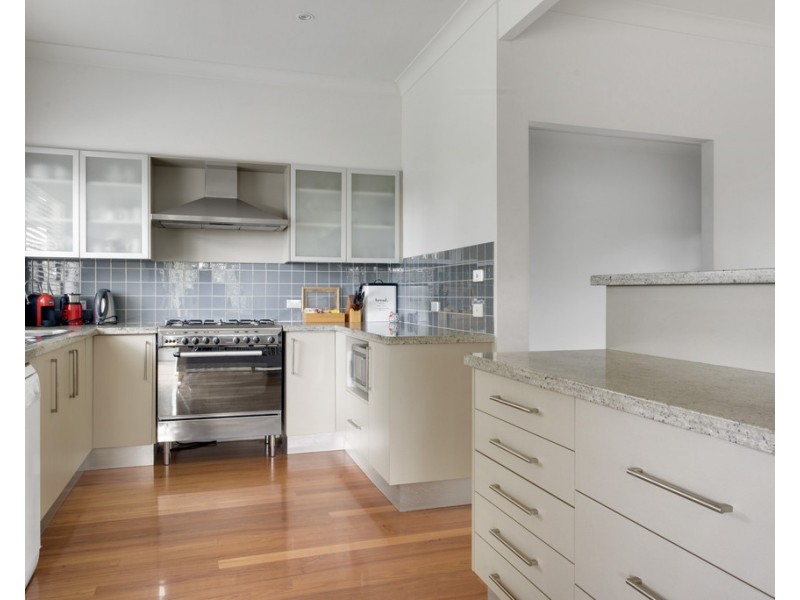 76 Carroll Avenue, Mollymook NSW 2539