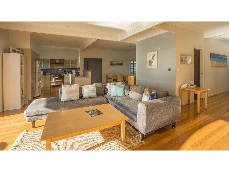 76 Carroll Avenue, Mollymook NSW 2539