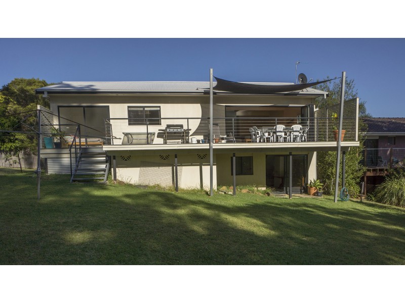 76 Carroll Avenue, Mollymook NSW 2539