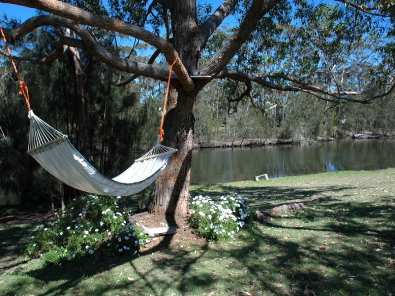 17 Conley Avenue, Lake Conjola NSW 2539