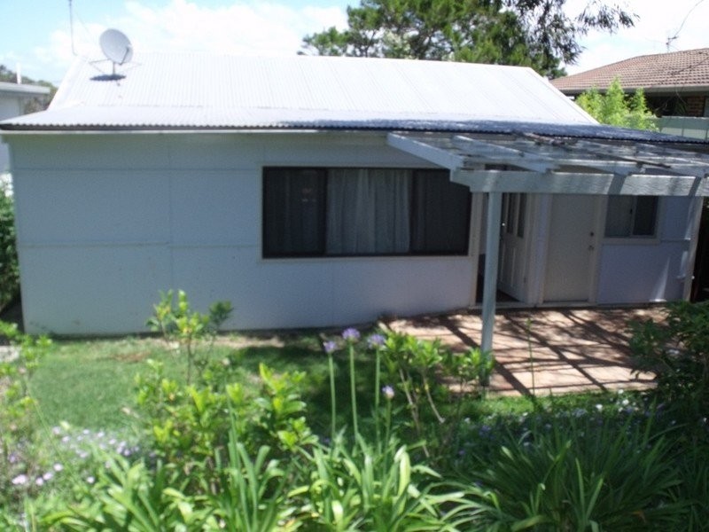 59 Canberra Crescent, Burrill Lake NSW 2539