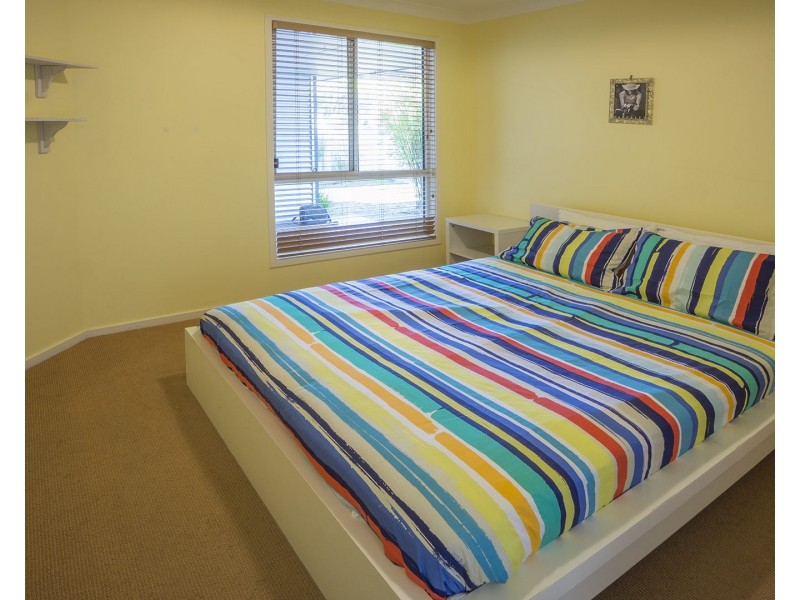 8 Conley Avenue, Lake Conjola NSW 2539