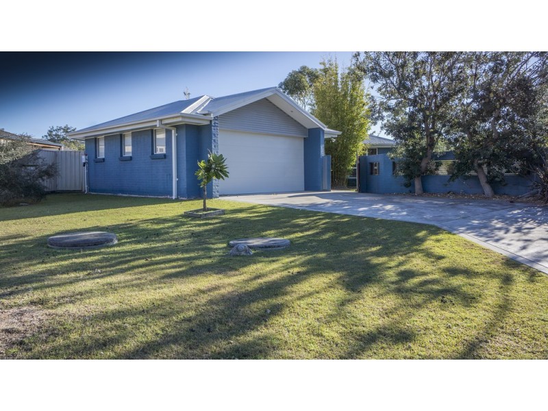 8 Conley Avenue, Lake Conjola NSW 2539