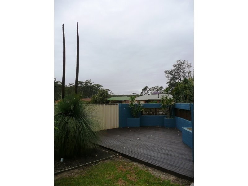 8 Conley Avenue, Lake Conjola NSW 2539