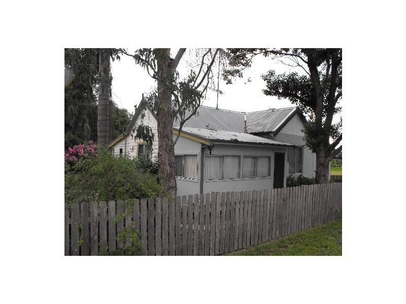 23 Cowper St, Stroud NSW 2425