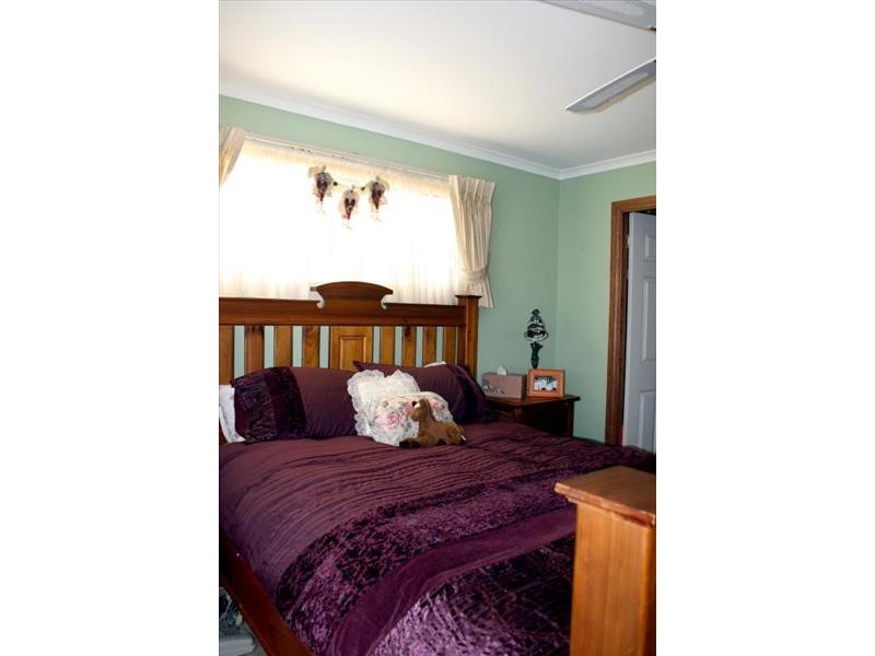 52 Memorial Ave, Stroud NSW 2425