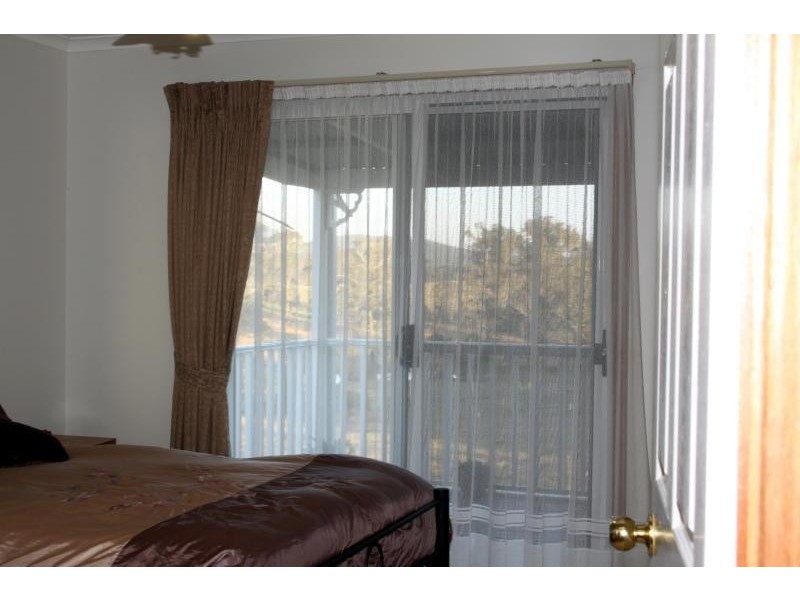 52 Memorial Ave, Stroud NSW 2425