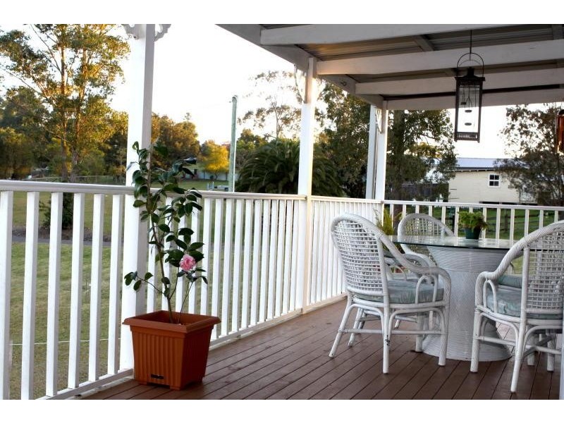 52 Memorial Ave, Stroud NSW 2425