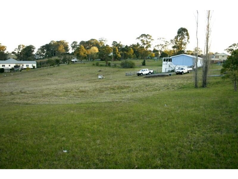 52 Memorial Ave, Stroud NSW 2425