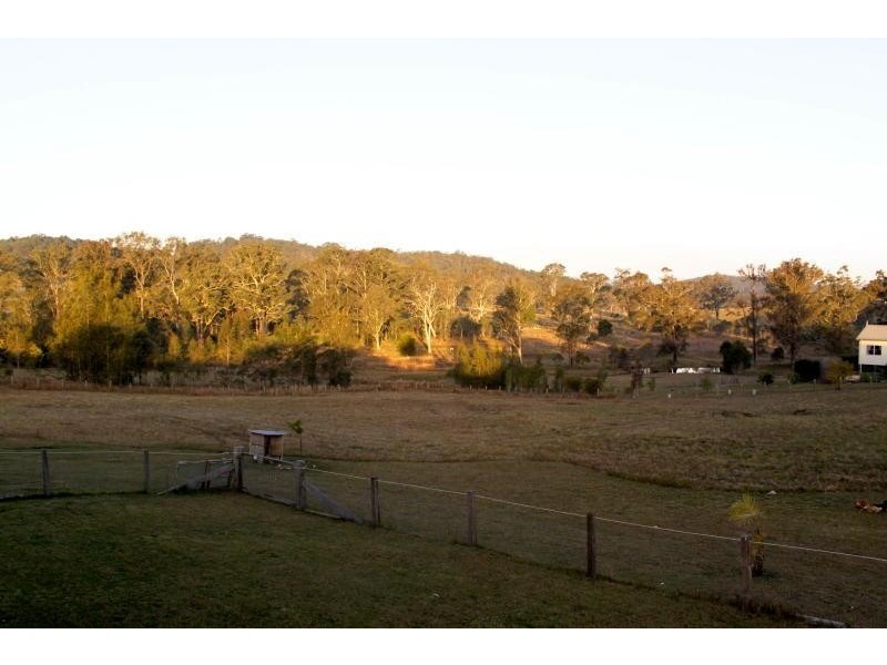 52 Memorial Ave, Stroud NSW 2425