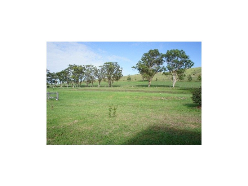 1 Angela Close, Clarence Town NSW 2321