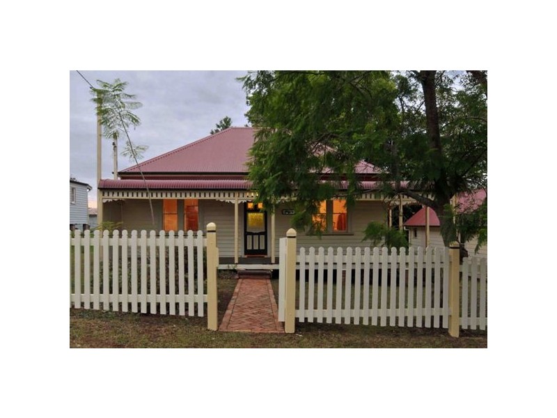 2 Church Street, Stroud NSW 2425