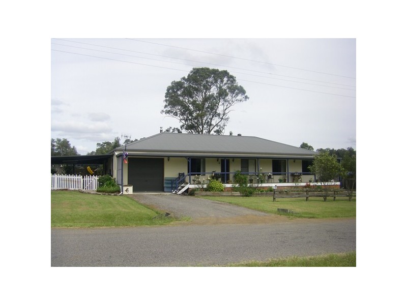 8 Nicholls Street, Stroud NSW 2425