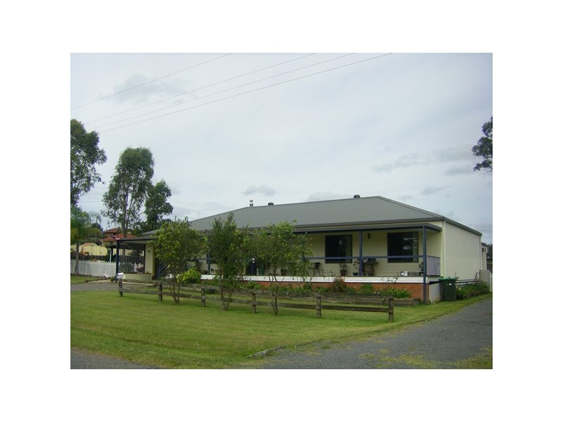 8 Nicholls Street, Stroud NSW 2425