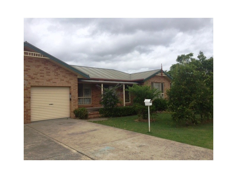 Unit 2, 6 Nicholls Street, Stroud NSW 2425