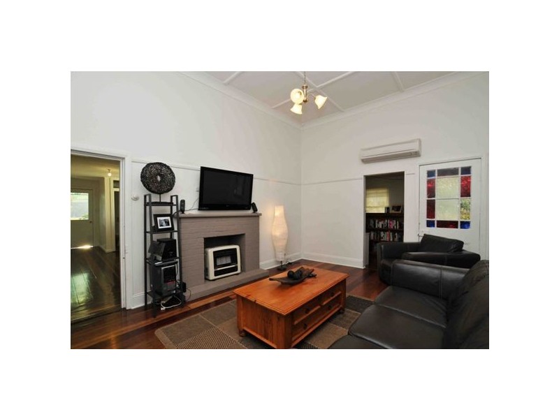 39 Berkeley St, Stroud NSW 2425