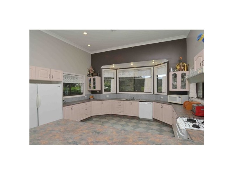 2124 Bucketts Way, Booral NSW 2425