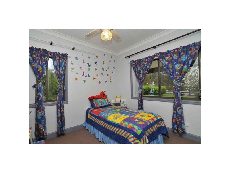 2124 Bucketts Way, Booral NSW 2425