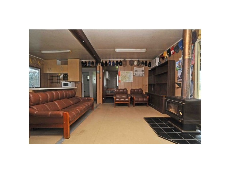 1318 Booral Rd, Girvan NSW 2425