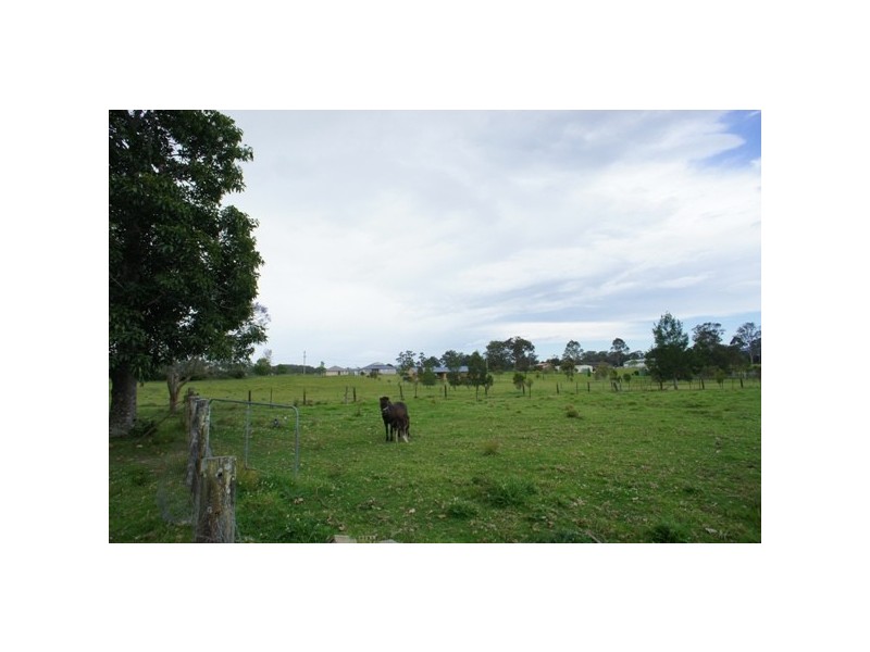 2322 Bucketts Way, Booral NSW 2425