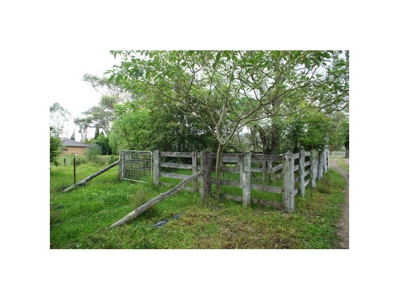 2322 Bucketts Way, Booral NSW 2425