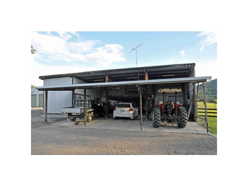 “Beresford” Lostock via, Gresford NSW 2311